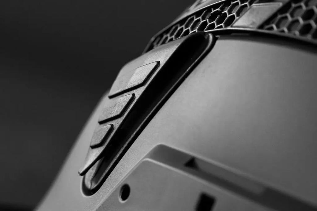 Miniatura Casco Industrial Dynamo Volt -