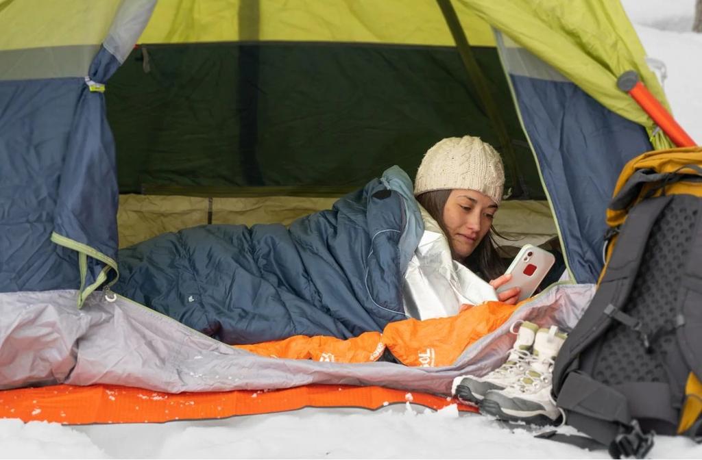 Miniatura Saco Vivac Thermal con Silbáto - Color: Plateada