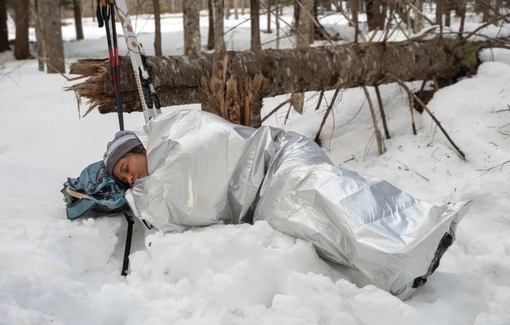 Saco Vivac Thermal con Silbáto - Color: Plateada