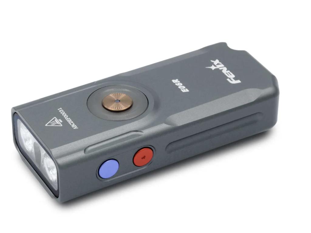 Linterna E06R 700 Lumens