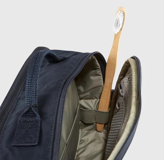 Miniatura Neceser De Viaje Kanken  - Color: Negro